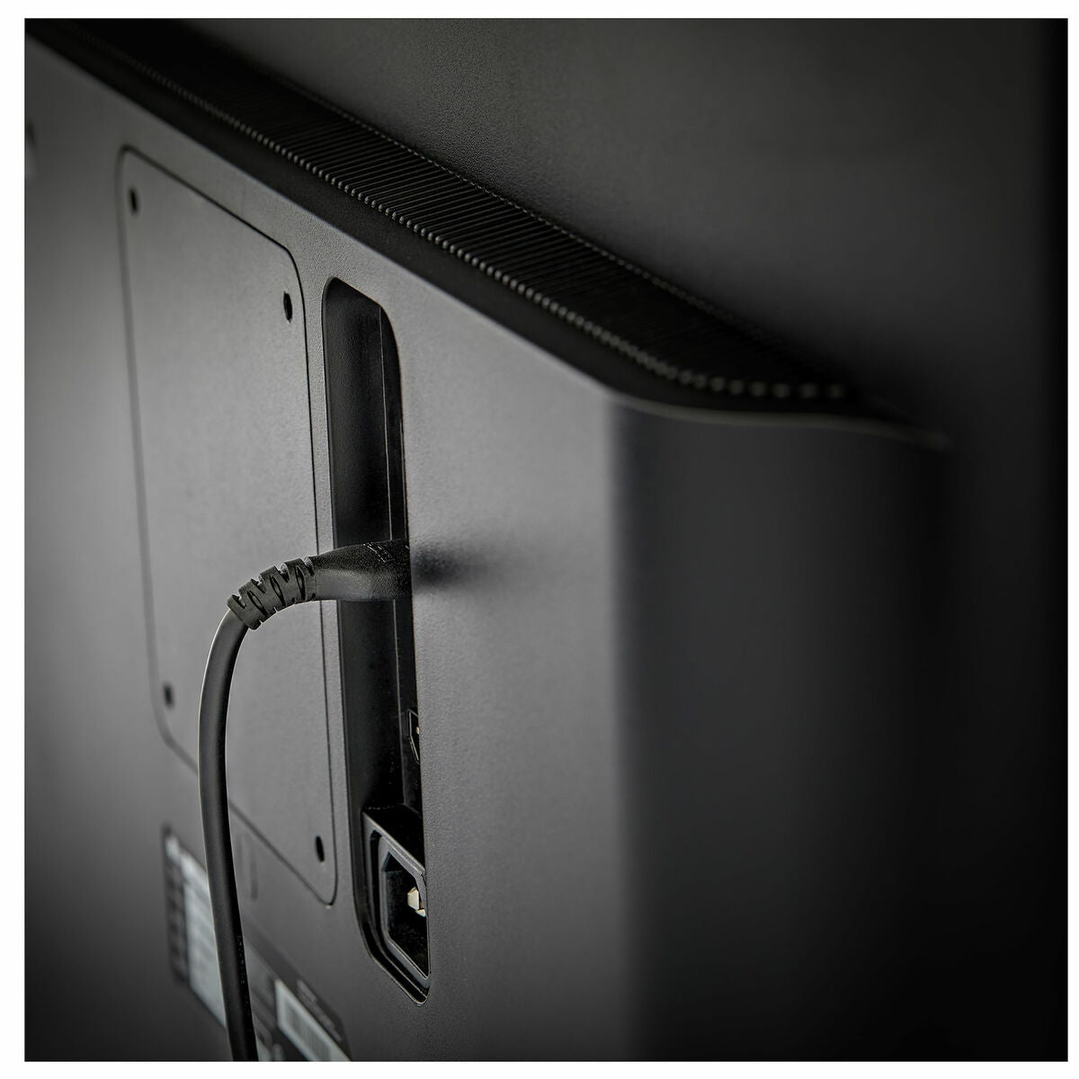 V4H09A351173F6898471D0546F2EB0FFA0ER4562940P5